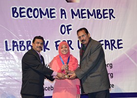 
Prof. Dr. Ehsan Malik presented Gold Medal & Awards to Zaka Syed 1st Overall Sargodha (2015)